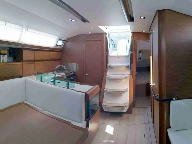 Location bateau Agropoli pas cher Sun Odyssey 449
