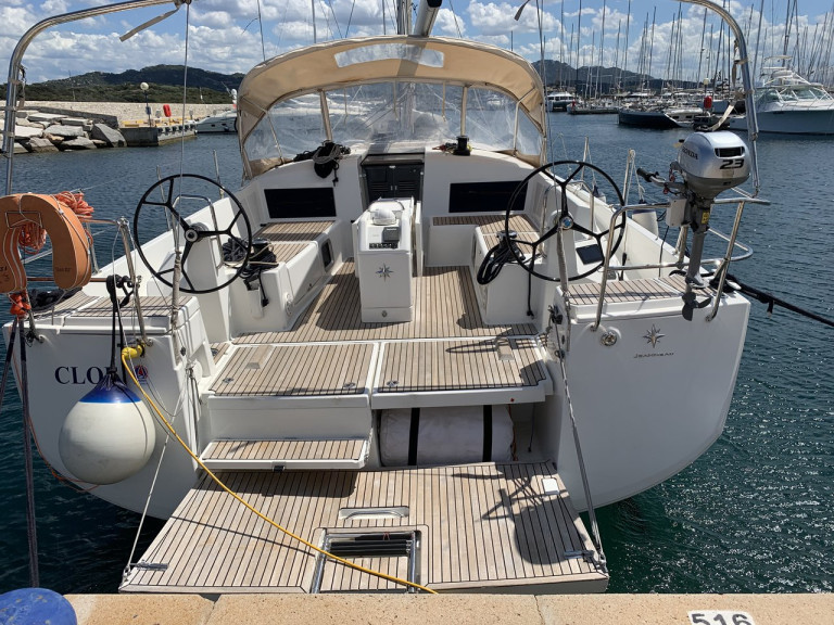 Louer Voilier avec ou sans skipper Jeanneau à Portisco