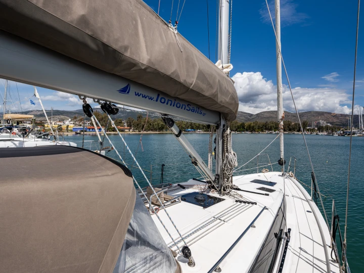 Location bateau Bavaria Bavaria C38 à Lefkáda sur Samboat