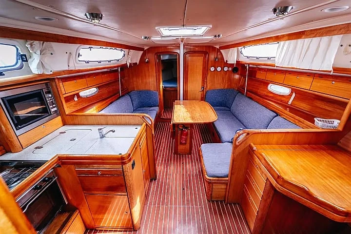 Louer Voilier avec ou sans skipper Bavaria à Betina