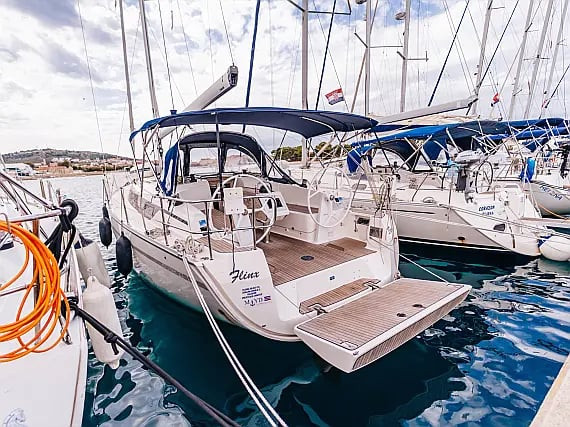 Location bateau Betina pas cher Cruiser 37