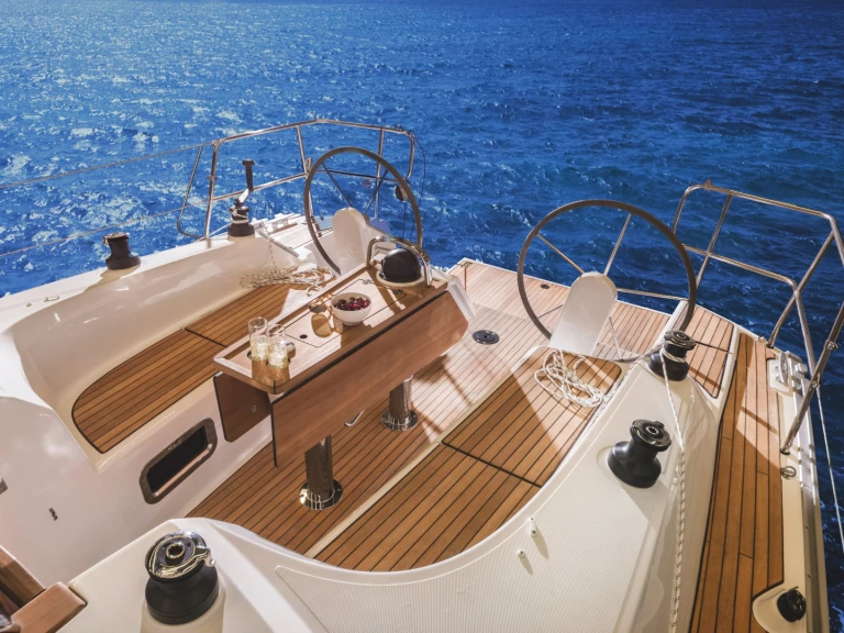 Louez un Bavaria Cruiser 34 à Mai Khao