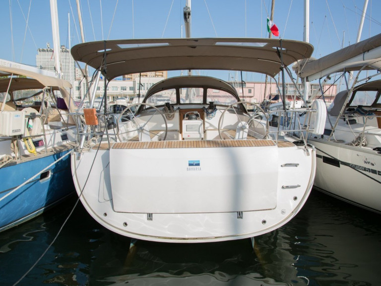 Location à Portisco - Bavaria Cruiser 51 sur SamBoat
