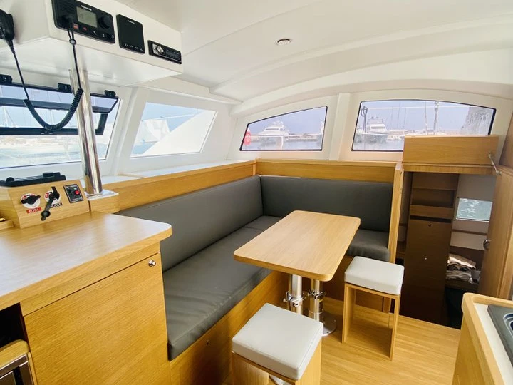 C-CATAMARANS C Cat 37 a louer à Portisco