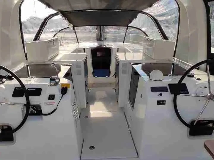 Location bateau Jeanneau Sun Loft 47 à Agropoli sur Samboat