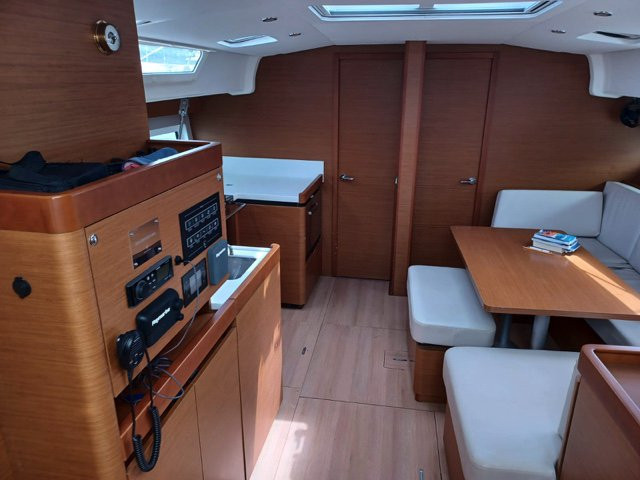 Location bateau Portisco pas cher Sun Odyssey 490