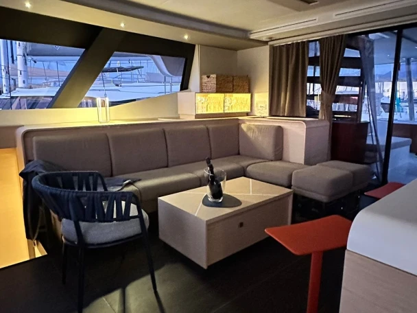 Louer Catamaran avec ou sans skipper Fountaine Pajot à Procida
