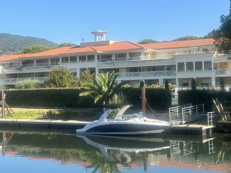 Bateau à moteur à louer à Mandelieu-la-Napoule au meilleur prix