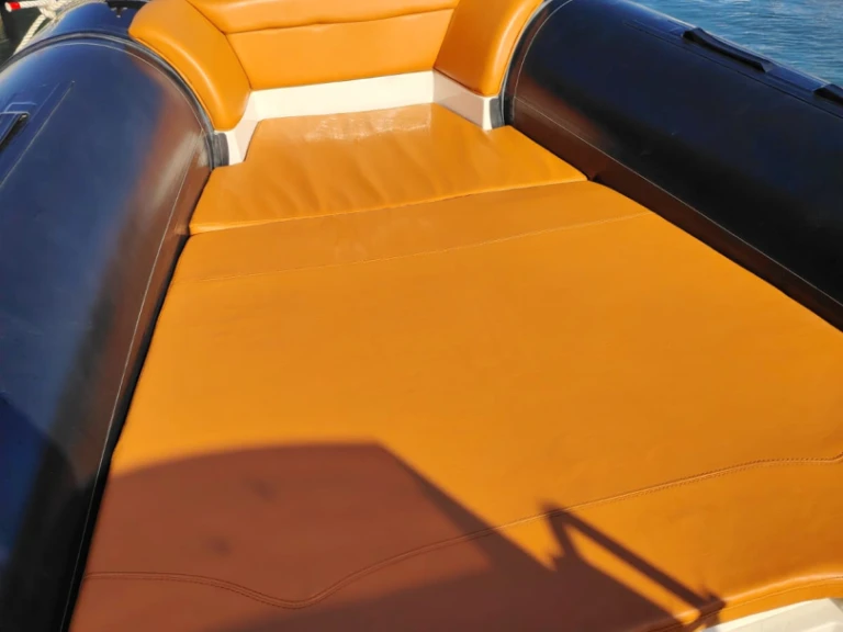 Location Semi-rigide Tiger avec permis