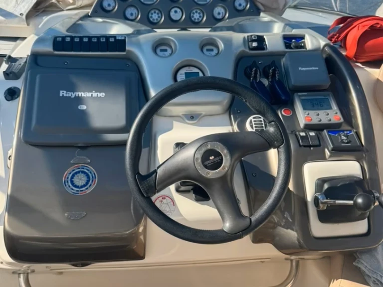 Louez un Cranchi Zaffiro 32 à Gaeta