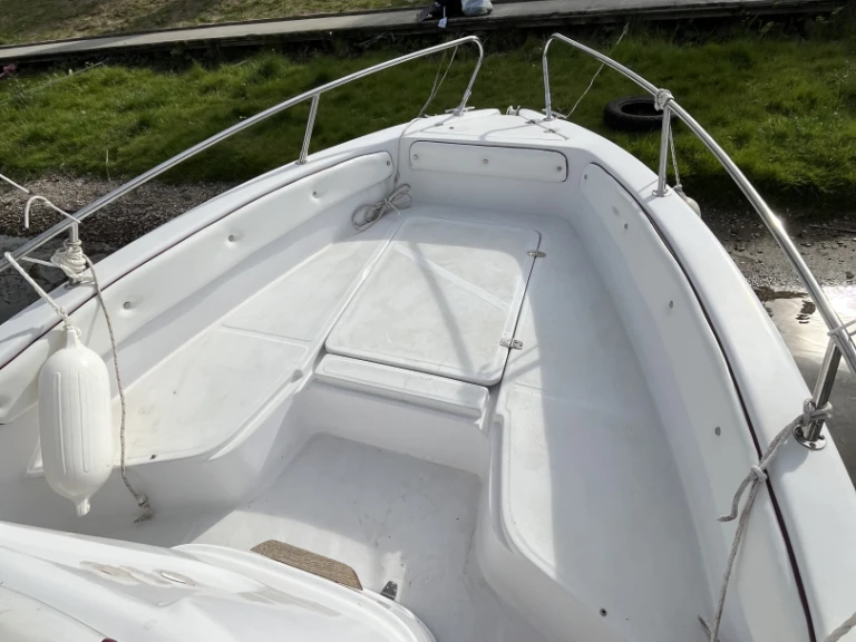 Location bateau Bellingardo Sea Ghost à Lavena Ponte Tresa sur Samboat