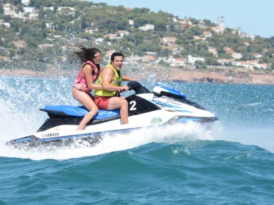 Yamaha Yamaha VX charter bareboat or captained in  Sète