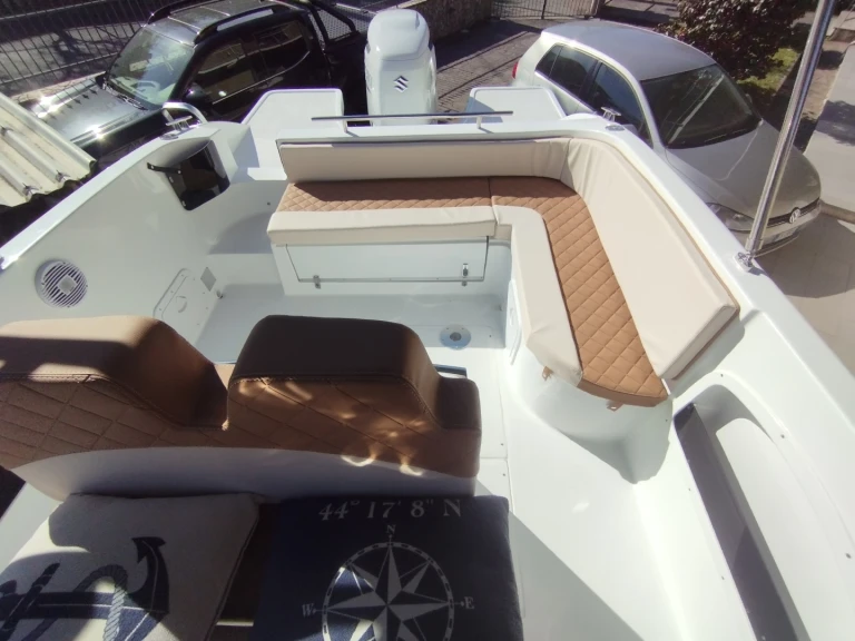 Location Bateau à moteur à Fezzano - Saver 750WA