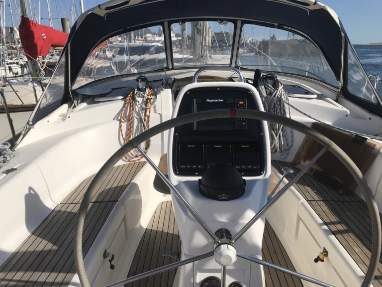 Location à Locmiquélic - Bavaria Bavaria 39 Cruiser sur SamBoat