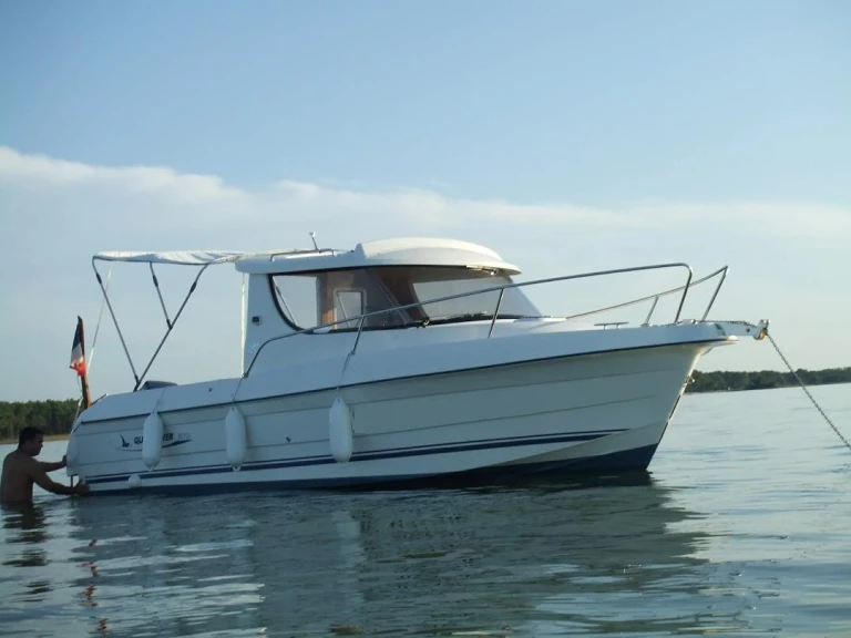 Location bateau Quicksilver Quicksilver 670 Week-End à Lanton sur Samboat