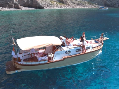 Louer Bateau à moteur avec ou sans skipper Capeador à Ibiza (Ville)