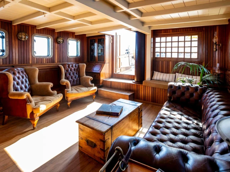 Voilier à louer à Capo d'Orlando au meilleur prix