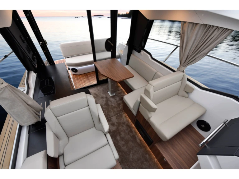 Location bateau Trogir pas cher Grandezza 30 OC