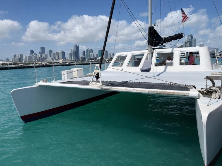 Louez un KURT HUGHES 60 à Miami Beach