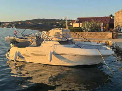 Wynajem łodzi AM Yacht Prince 625 Sundeck w Muline na SamBoat 