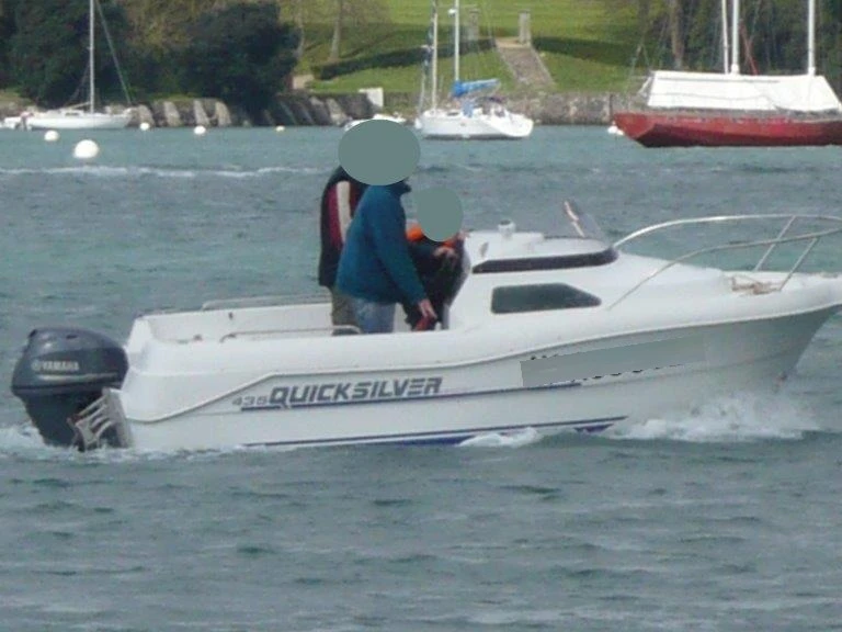 Bateau à moteur à louer à Marseille au meilleur prix