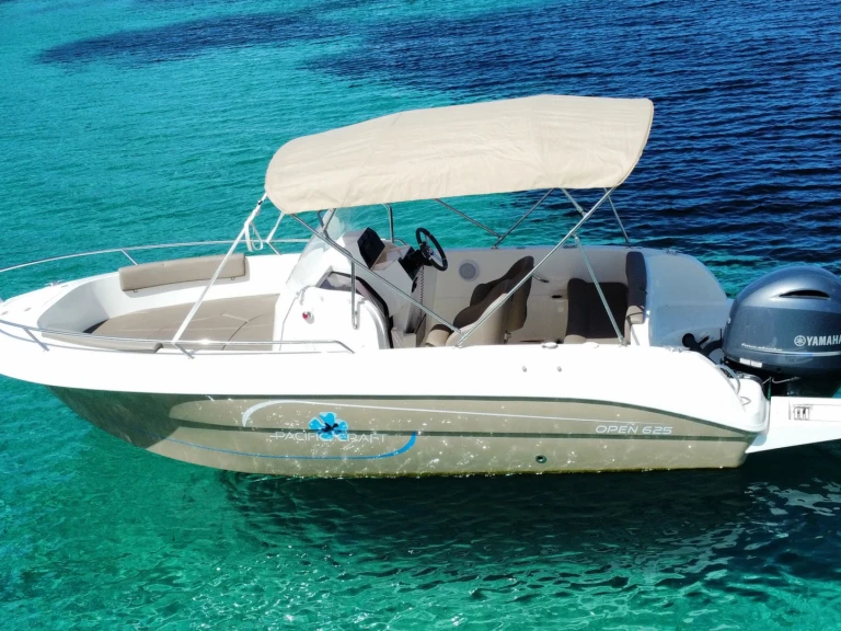 Location bateau Sant Antoni de Portmany pas cher Pacific Craft 625 Open