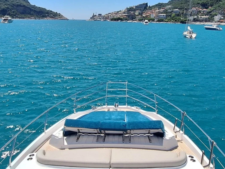 Location à Porto Villa San Giovanni - Azimut Azimut 53 Fly sur SamBoat