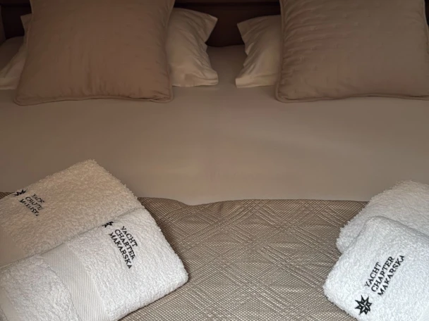 Bateau à moteur à louer à Makarska au meilleur prix