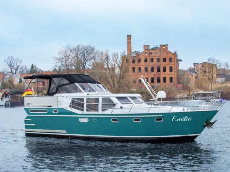 Louer Péniche avec ou sans skipper Vacance à Waren (Müritz)
