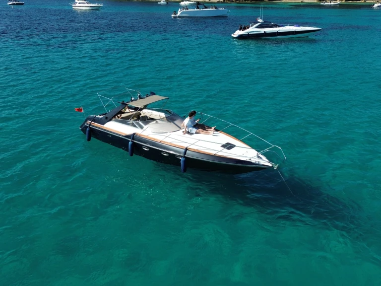Location à Cannes - Sunseeker Tomahawk 37 sur SamBoat