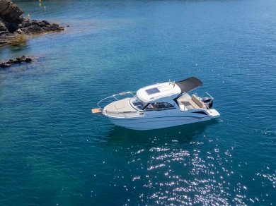 Alquiler de Bénéteau Antares 8 OB en Cadaqués