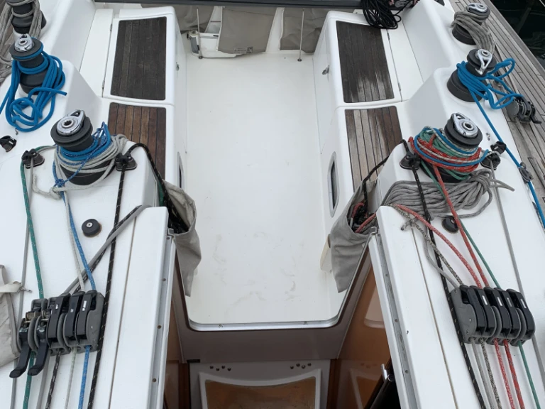 Louez un Bénéteau First 40.7 à France