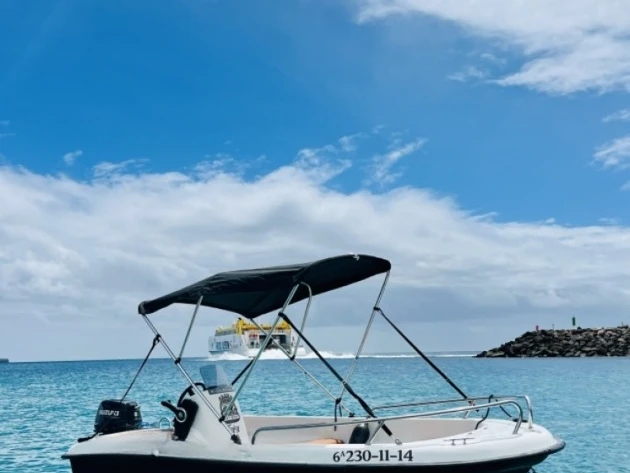Astec FIBER 400 a louer à Playa Blanca