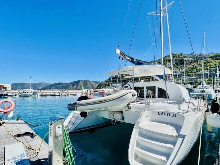 Location bateau Marsala pas cher Lagoon 380 S2