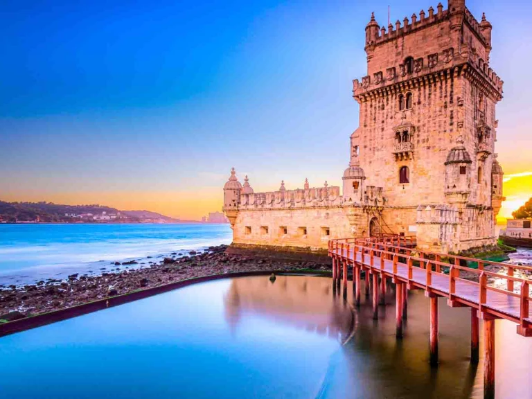 Bateau à moteur à louer à Cascais au meilleur prix