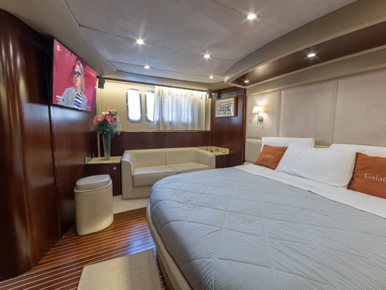 Location bateau Princess Princess 67 Fly à Castellammare di Stabia sur Samboat