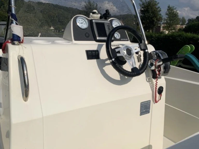 Location bateau Dunkerque pas cher AVTIV505OPEN