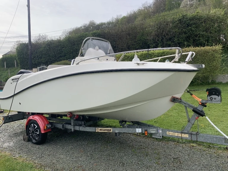 Louer Bateau à moteur avec ou sans skipper Quicksilver à Dunkerque