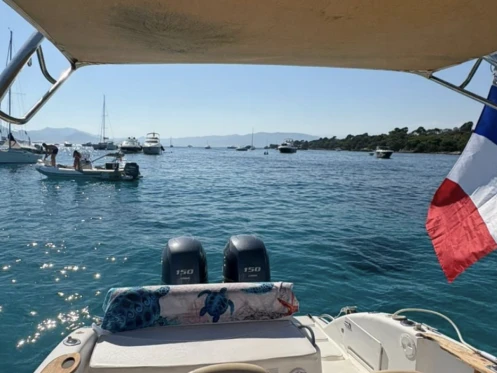 Location bateau Lège-Cap-Ferret pas cher Key Largo 25