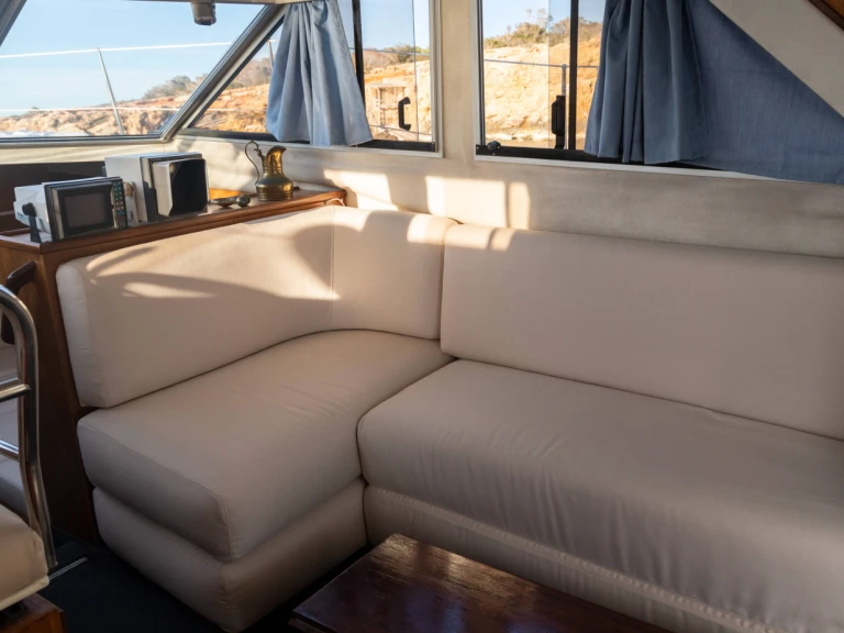 Bateau à moteur à louer à Sant Antoni de Portmany au meilleur prix