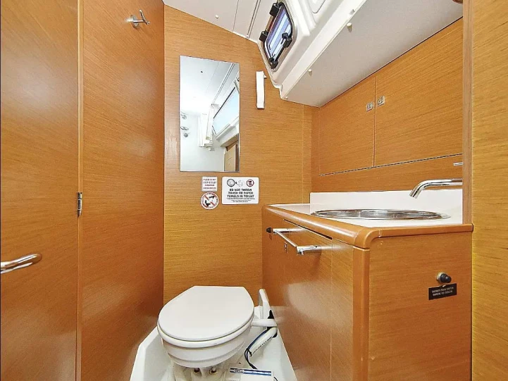 Location à Rhodes (Ville) - Jeanneau Sun Odyssey 449 (4 cab.) sur SamBoat