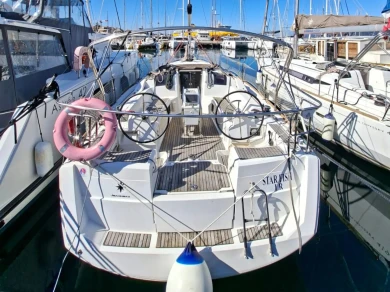 Sailboat rental in Propriano - Jeanneau Sun Odyssey 389 (3 cab.)