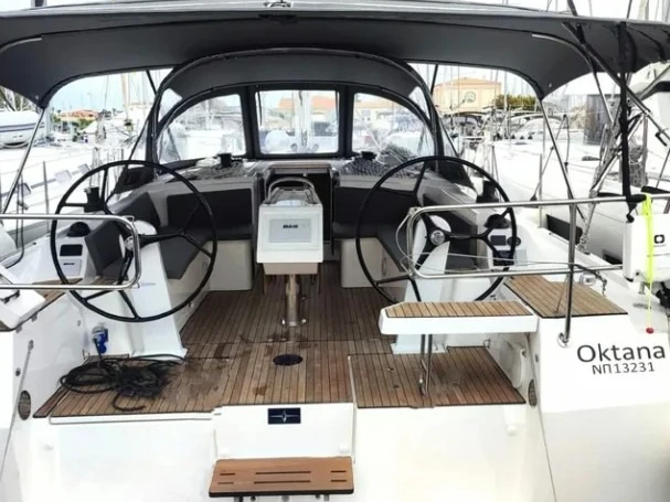 Location bateau Lefkáda pas cher Bavaria C42 (3 cab.)