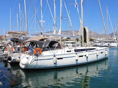Hire Sailboat with or without skipper Bavaria Gouviá
