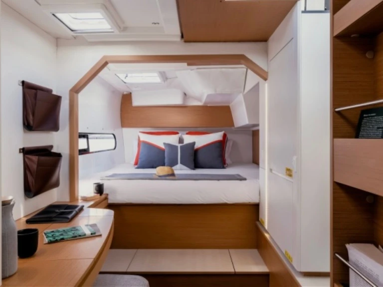 Location bateau Lefkáda pas cher Excess 11 (6 cab.)