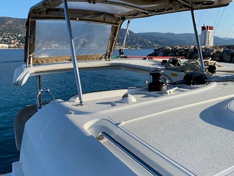 Louer Catamaran avec ou sans skipper Lagoon à Bormes-les-Mimosas
