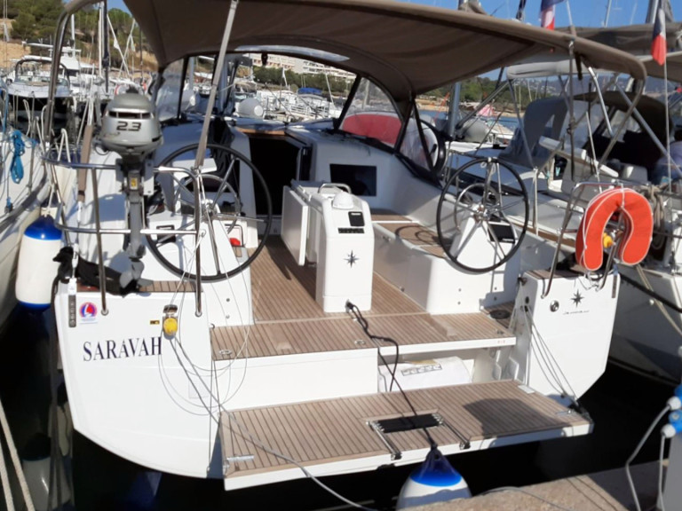 Jeanneau Sun Odyssey 410 a louer à Bormes-les-Mimosas