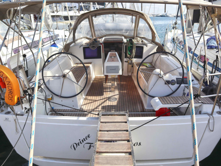 Location à Álimos - Dufour Dufour 382 Grand Large sur SamBoat