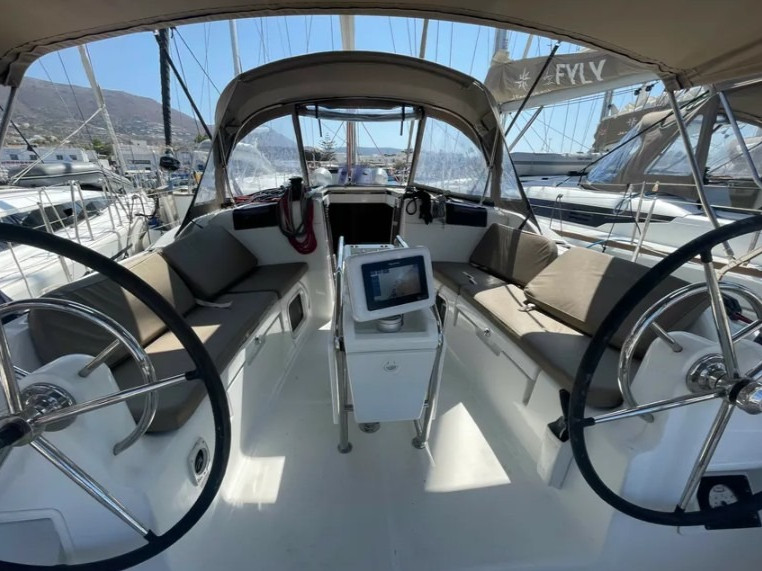Location bateau Paros (Ile) pas cher Sun Odyssey 419