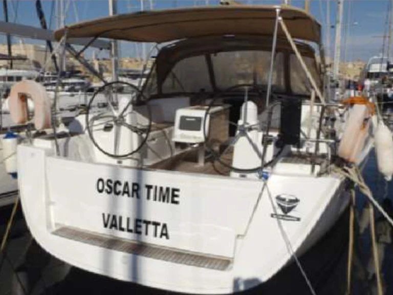 Location bateau Kalkara pas cher Dufour 450 GL (4 cab.)